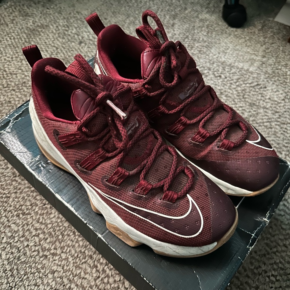 Nike LeBron 13 Low Cavs Shoe.